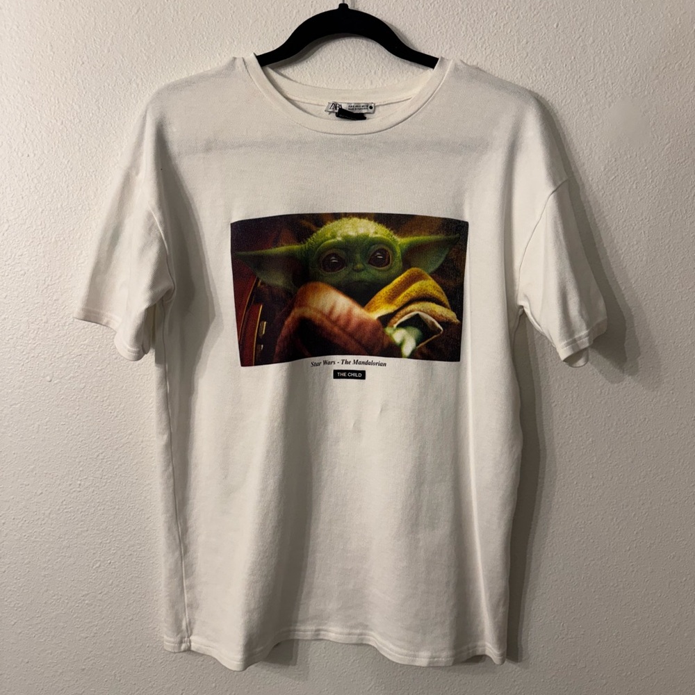 Zara Green and White Reptile Graphic T-Shirt